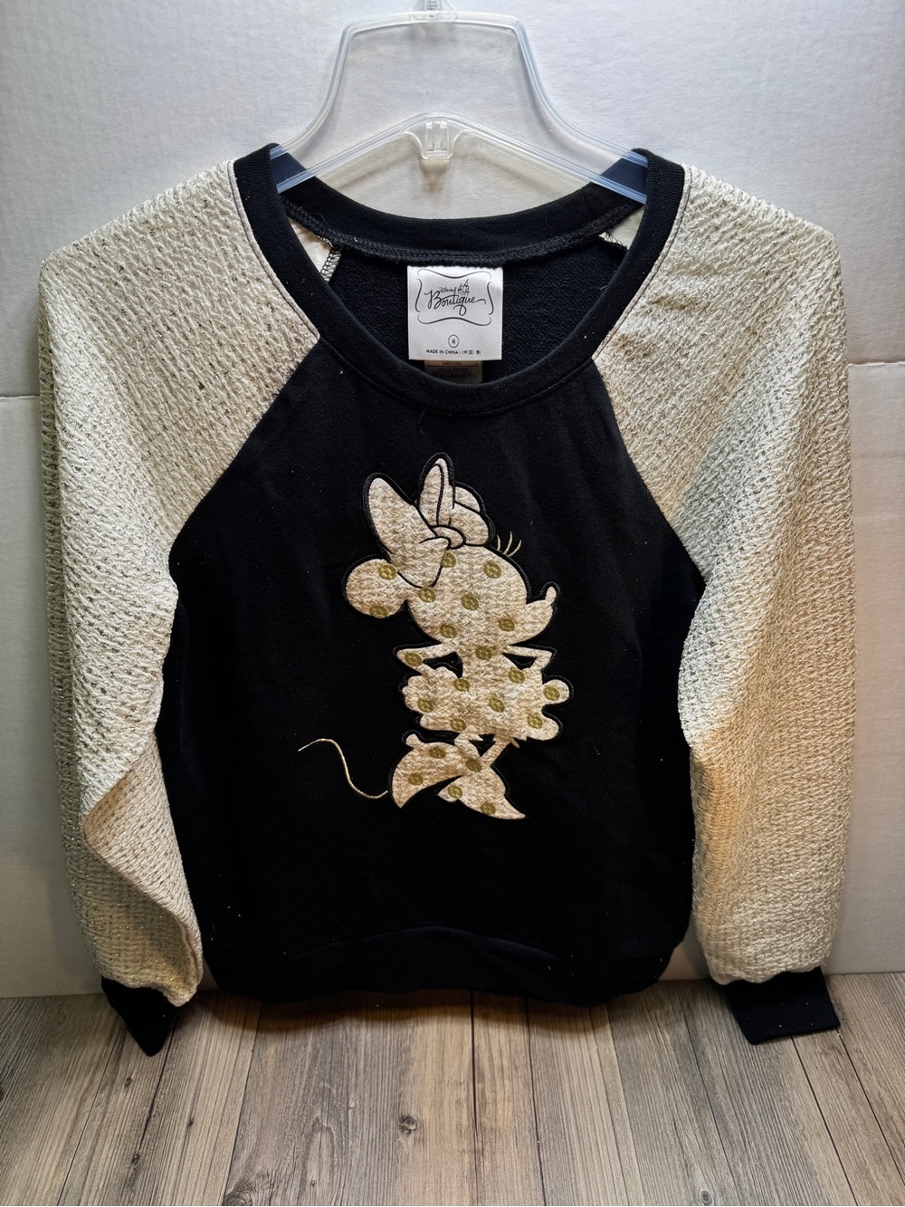 NWT Disney Boutique Designer Minnie Mouse Black Beige Pullover Top Women’s Sz M